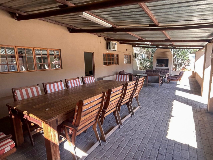 Commercial Property for Sale in Vyfhoek A H North West
